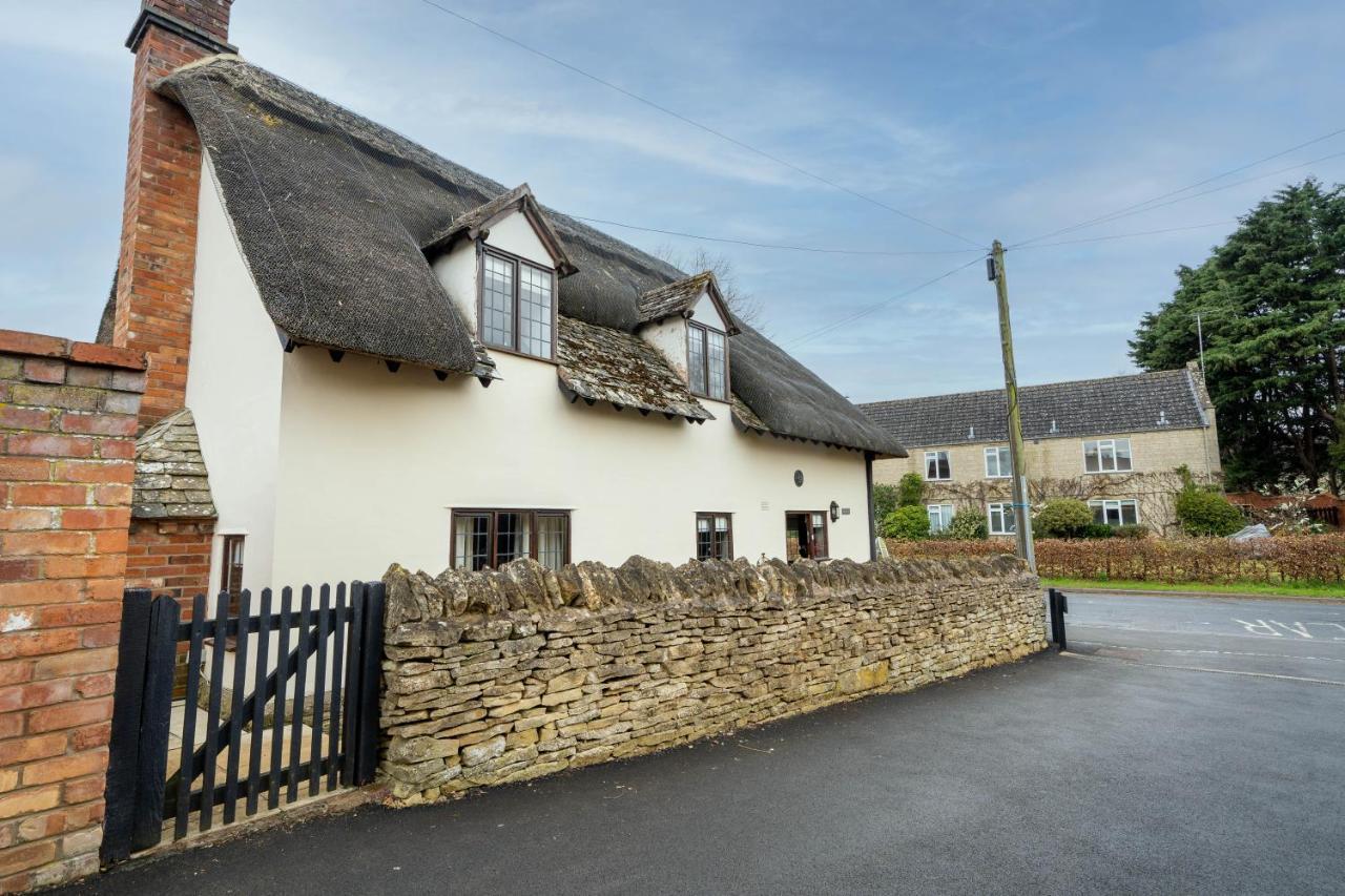 Cotswold Thatched Cottage Mickleton  Екстер'єр фото